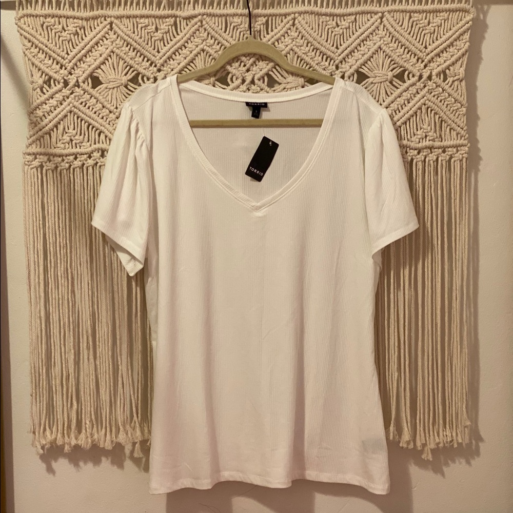Torrid Puff Sleeve V-Neck Rib Tee